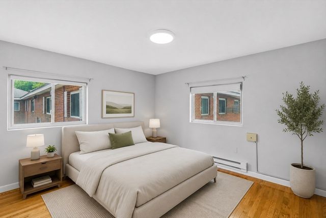 7 Glen Ave 11, Chelmsford, MA 01824