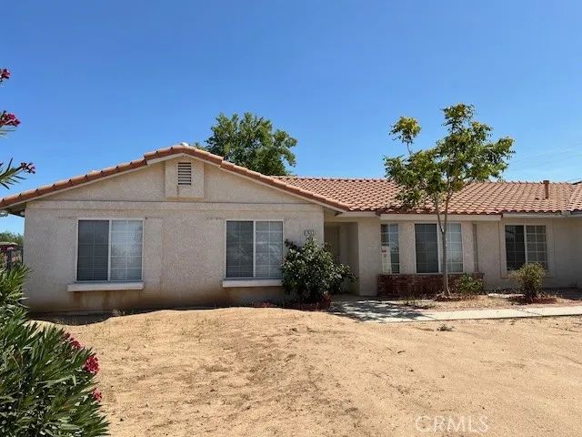 7653 Phelan Road, Phelan, CA 92371