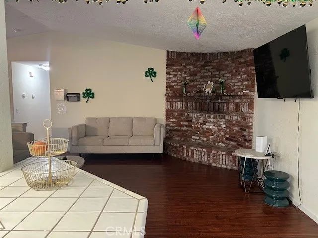 7653 Phelan Road, Phelan, CA 92371