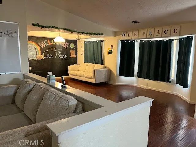 7653 Phelan Road, Phelan, CA 92371