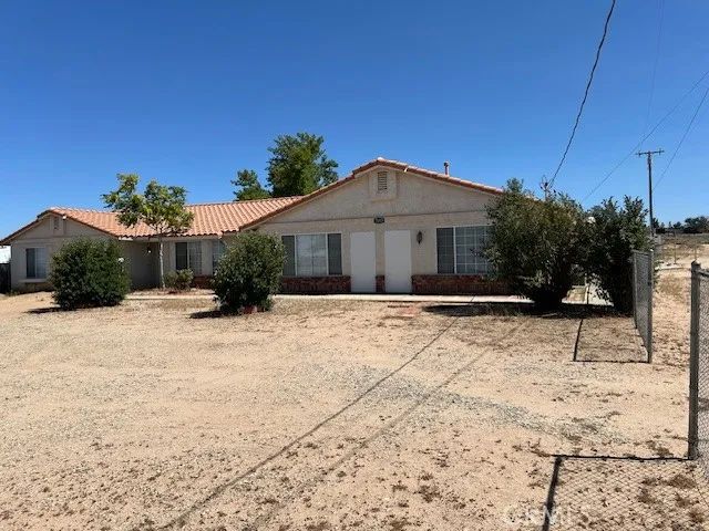 7653 Phelan Road, Phelan, CA 92371