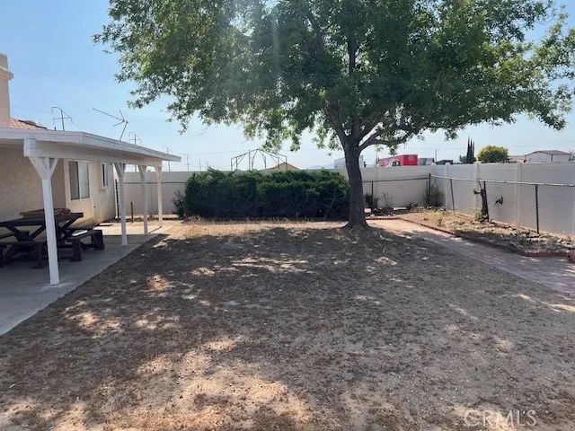 7653 Phelan Road, Phelan, CA 92371