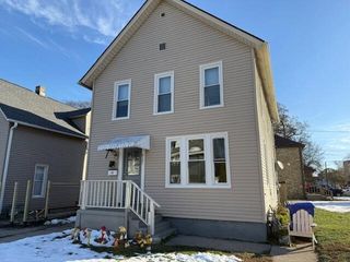 6121 12th AVENUE, Kenosha, WI 53143
