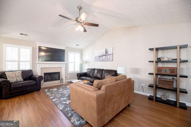 3036 Langley Close NW, Kennesaw, GA 30144