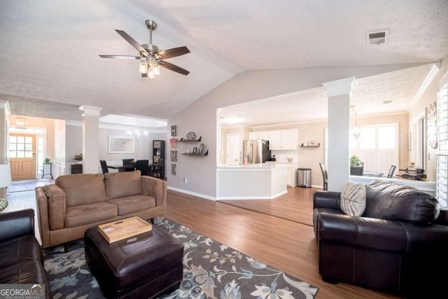 3036 Langley Close NW, Kennesaw, GA 30144