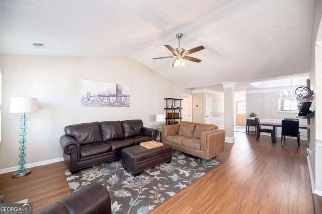 3036 Langley Close NW, Kennesaw, GA 30144