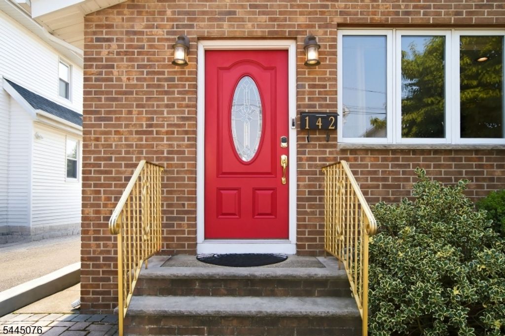 142 Morgan Pl, North Arlington Boro, NJ 07031 — photo 4