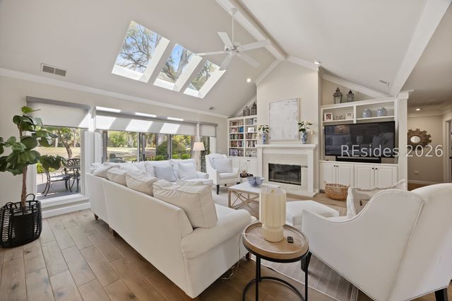 31 Ellenita Dr, Hilton Head Island, SC 29926