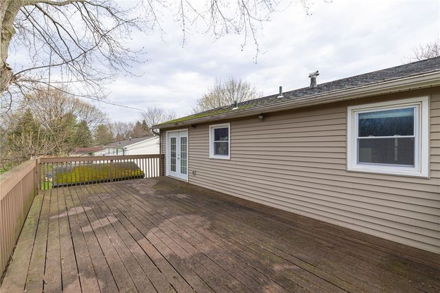 6119 Hollybush Lane, Ontario, NY 14519