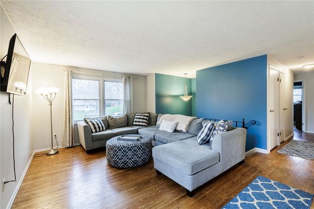 6119 Hollybush Lane, Ontario, NY 14519