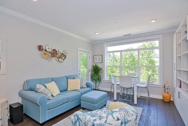 635 Old Post Rd 210, Sharon, MA 02067