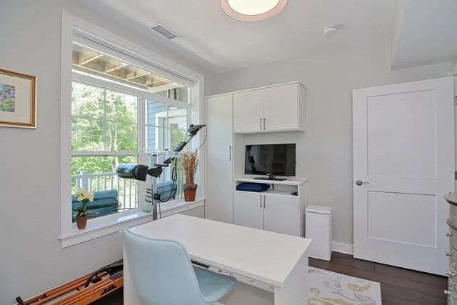 635 Old Post Rd 210, Sharon, MA 02067