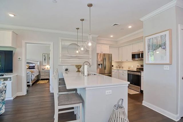 635 Old Post Rd 210, Sharon, MA 02067