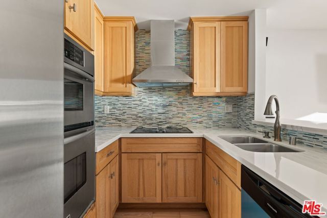 11942 Whitewater Lane, Malibu, CA 90265