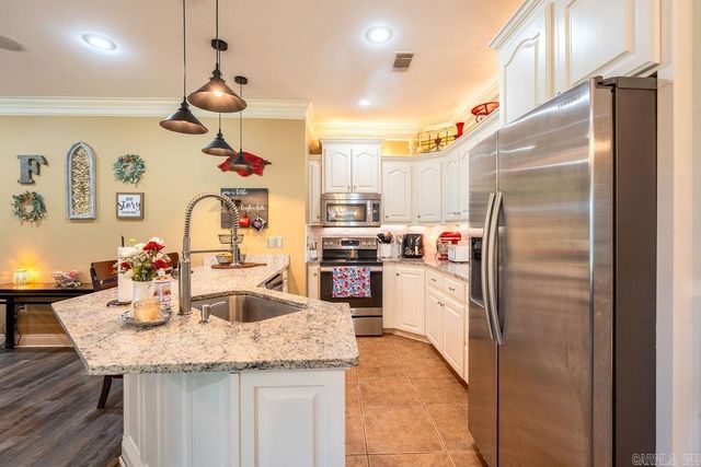 43 Vilsonia Way, Vilonia, AR 72173