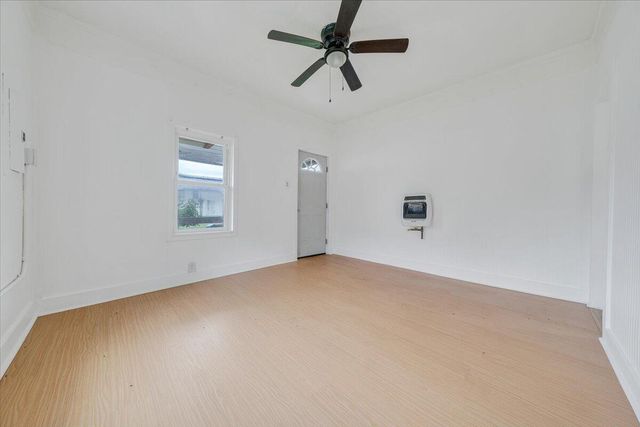 2116 Russell AVE, Roanoke, VA 24015