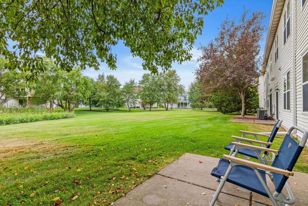 16913 90th Court N, Maple Grove, MN 55311 — photo 2