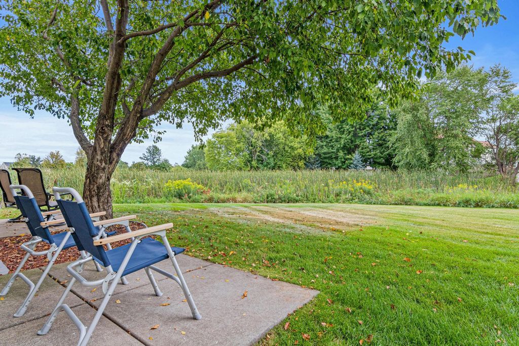 16913 90th Court N, Maple Grove, MN 55311 — photo 3