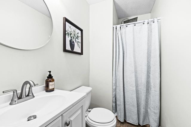 4019 Chambersburg Avenue, Duluth, MN 55811
