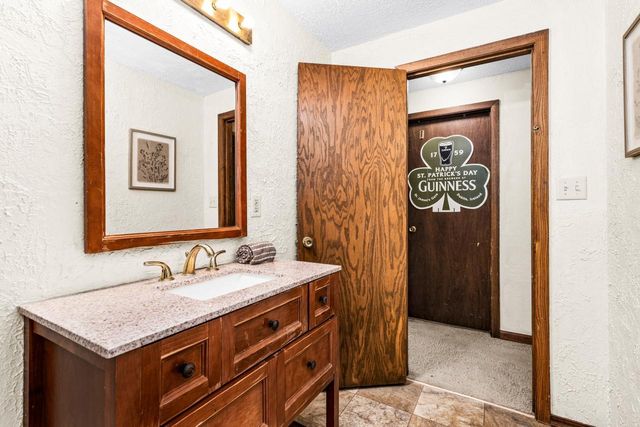 4019 Chambersburg Avenue, Duluth, MN 55811