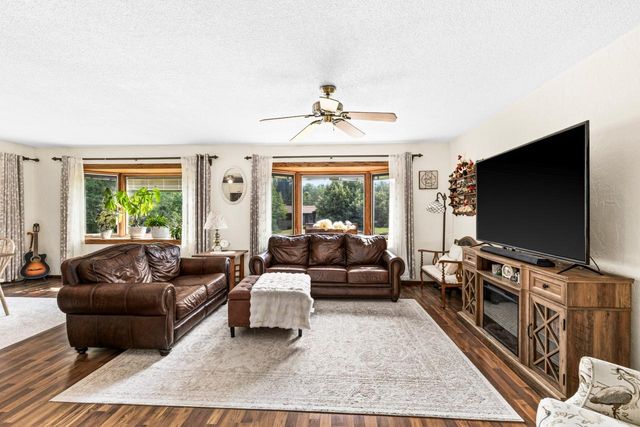 4019 Chambersburg Avenue, Duluth, MN 55811