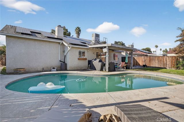 1133 Summer Field, Hanford, CA 93230