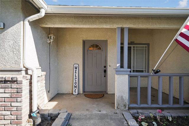 1133 Summer Field, Hanford, CA 93230