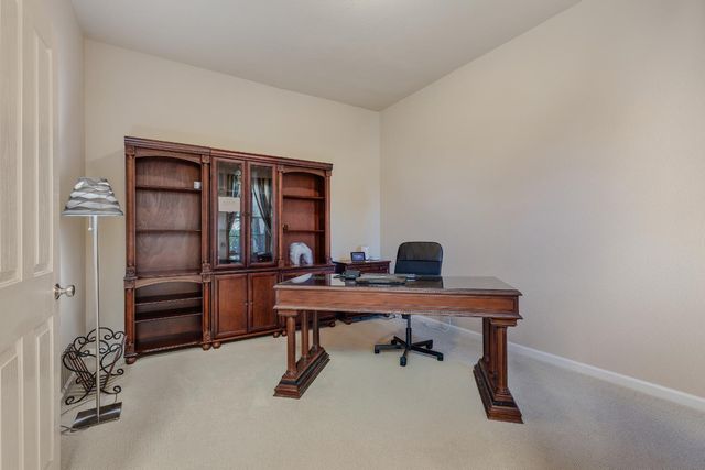 1864 Avondale Dr, Roseville, CA 95747