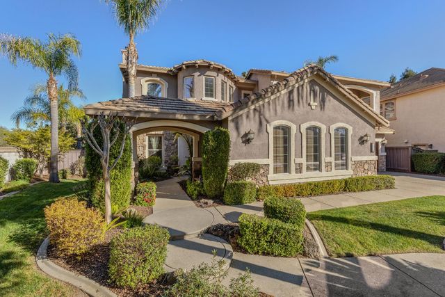 1864 Avondale Dr, Roseville, CA 95747