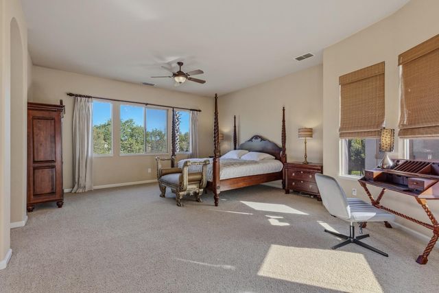 1864 Avondale Dr, Roseville, CA 95747