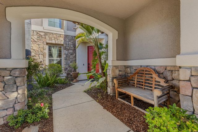 1864 Avondale Dr, Roseville, CA 95747