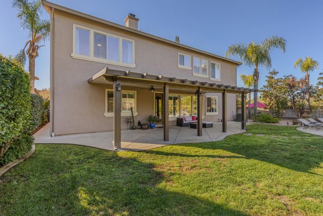 1864 Avondale Dr, Roseville, CA 95747