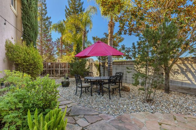 1864 Avondale Dr, Roseville, CA 95747