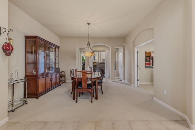 1864 Avondale Dr, Roseville, CA 95747