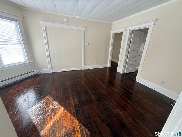 15-17 Beacon Street 1st Floor, Hartford, CT 06105