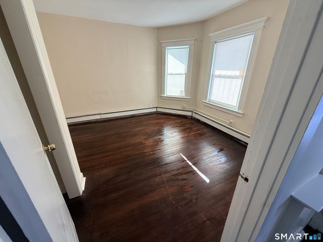 15-17 Beacon Street 1st Floor, Hartford, CT 06105