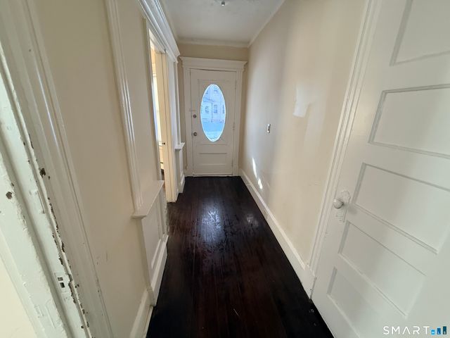 15-17 Beacon Street 1st Floor, Hartford, CT 06105