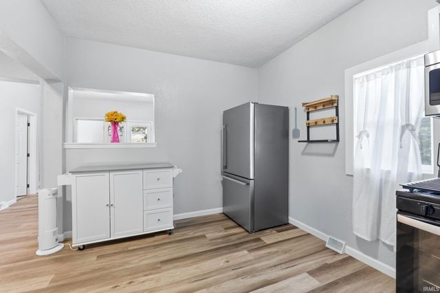 406 Aspenwald Avenue, Elkhart, IN 46516