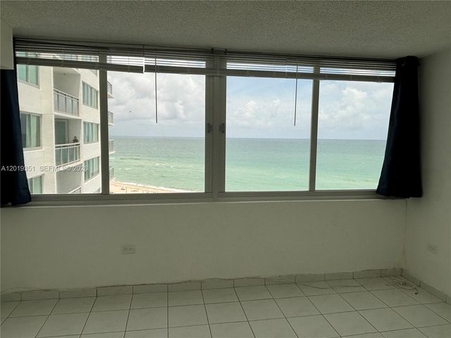 7135 Collins Ave 912, Miami Beach, FL 33141