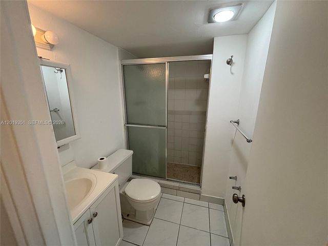 7135 Collins Ave 912, Miami Beach, FL 33141