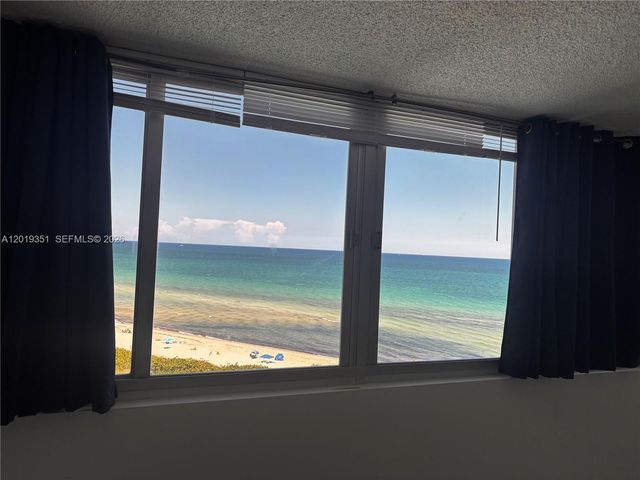 7135 Collins Ave 912, Miami Beach, FL 33141