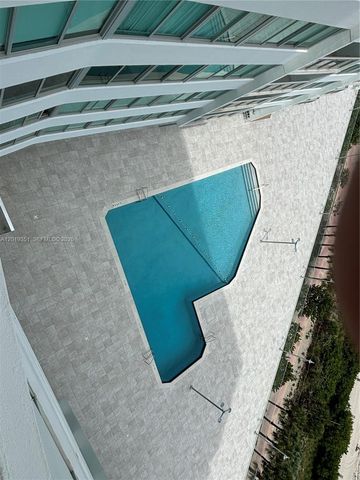 7135 Collins Ave 912, Miami Beach, FL 33141