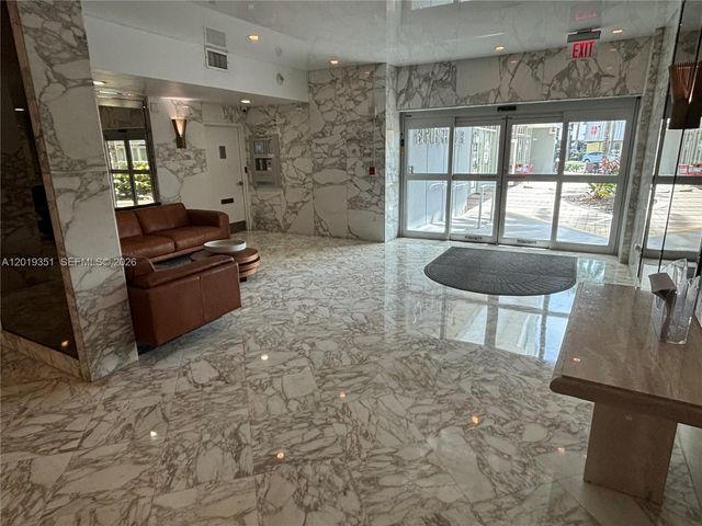 7135 Collins Ave 912, Miami Beach, FL 33141