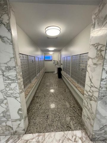 7135 Collins Ave 912, Miami Beach, FL 33141