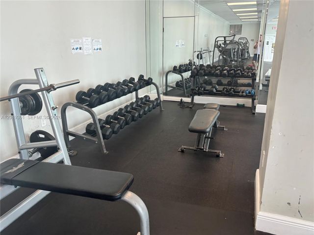 7135 Collins Ave 912, Miami Beach, FL 33141