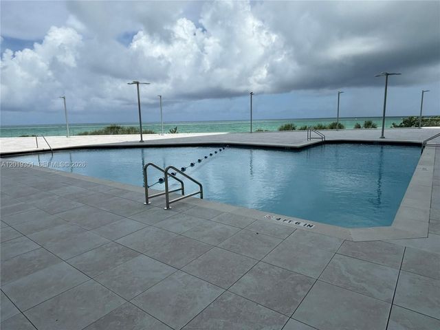 7135 Collins Ave 912, Miami Beach, FL 33141