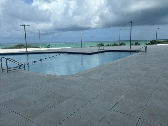 7135 Collins Ave 912, Miami Beach, FL 33141