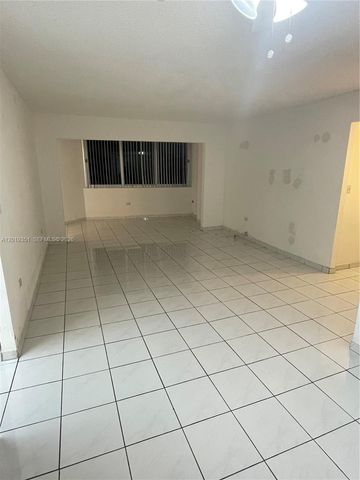 7135 Collins Ave 912, Miami Beach, FL 33141
