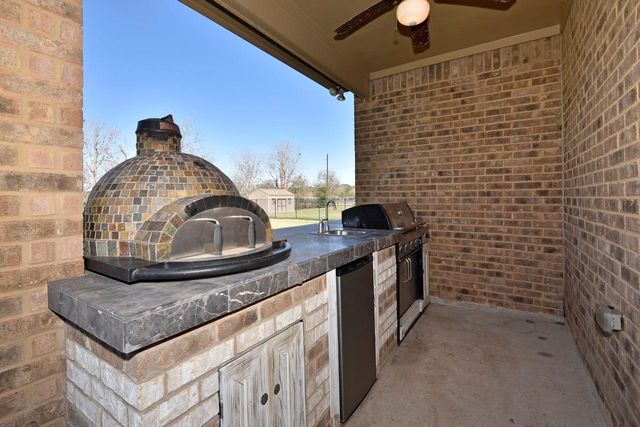 6010 Crystal Water Drive, Richmond, TX 77406