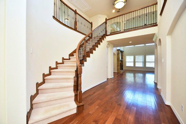 6010 Crystal Water Drive, Richmond, TX 77406